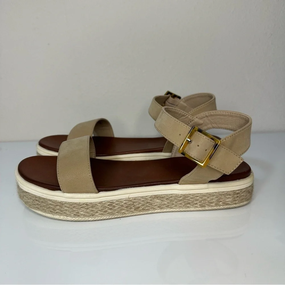 MIA sandals